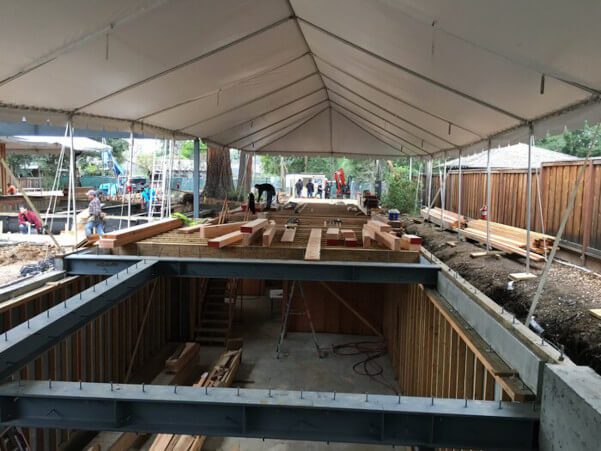 construction tent 601×451